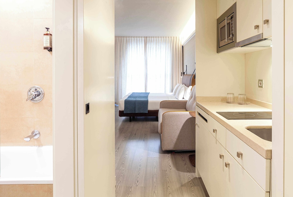 غرفة ثلاثية بثلاثة أسرّة، Suites Viena Plaza de Espana 8/8