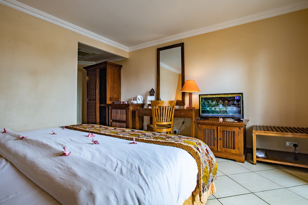 Aanari Hotel and Spa 26/82