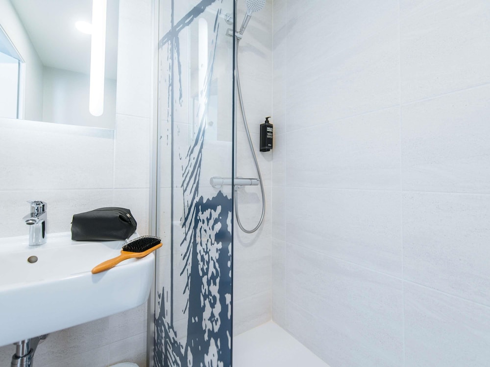 ibis Styles Ancenis Centre 50/50