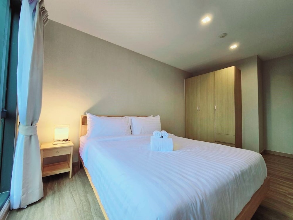 1 BEDROOM, GRAND, SUITE, DOUBLE BED