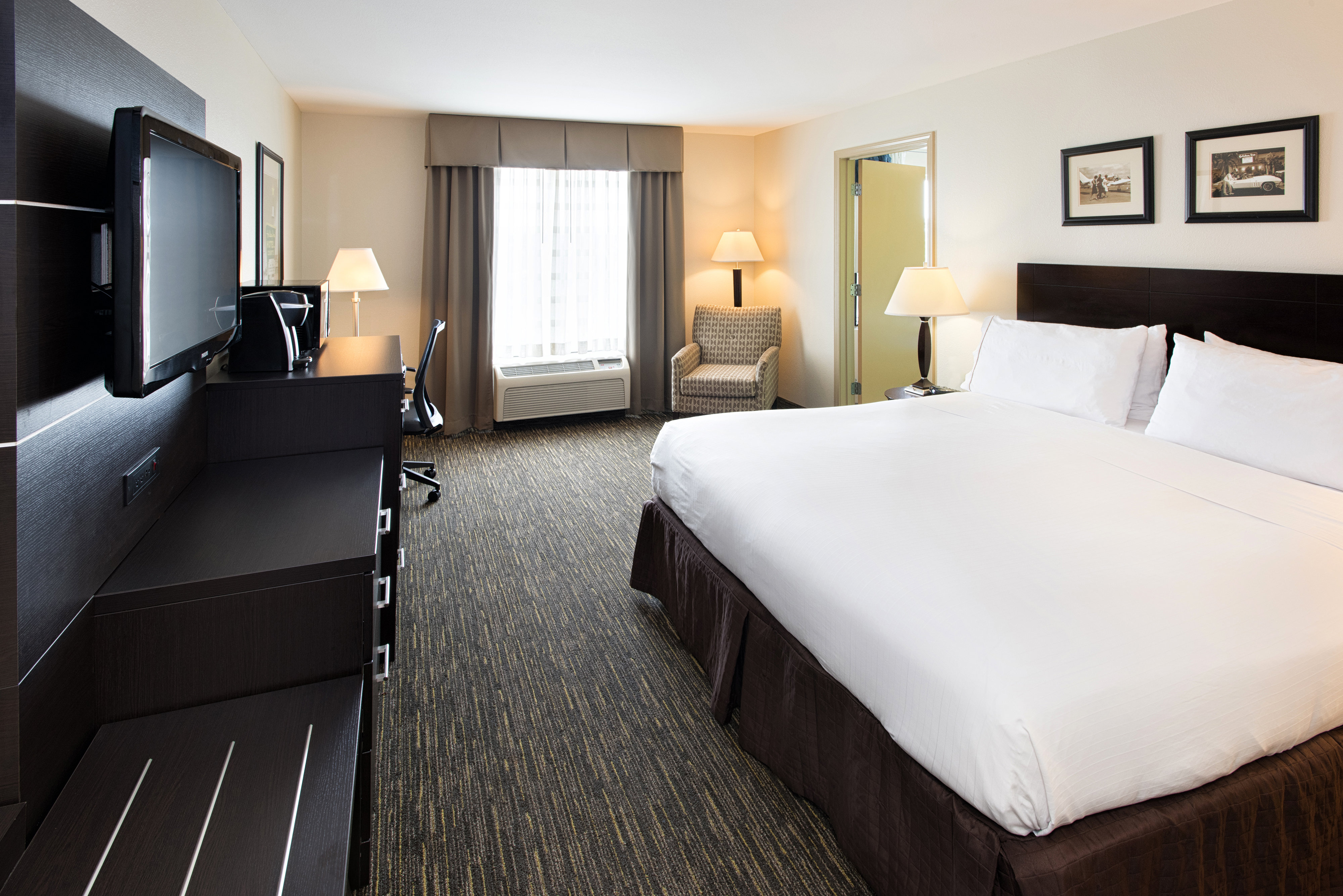 Holiday Inn Express And Suites East Wichita I 35 Andover 10/41
