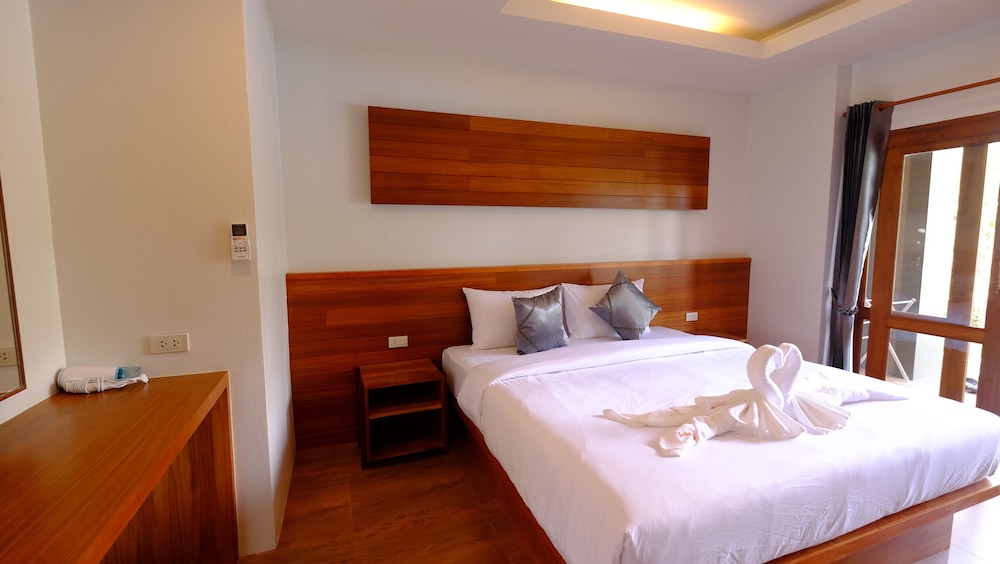 Lanta Infinity Resort 8/50
