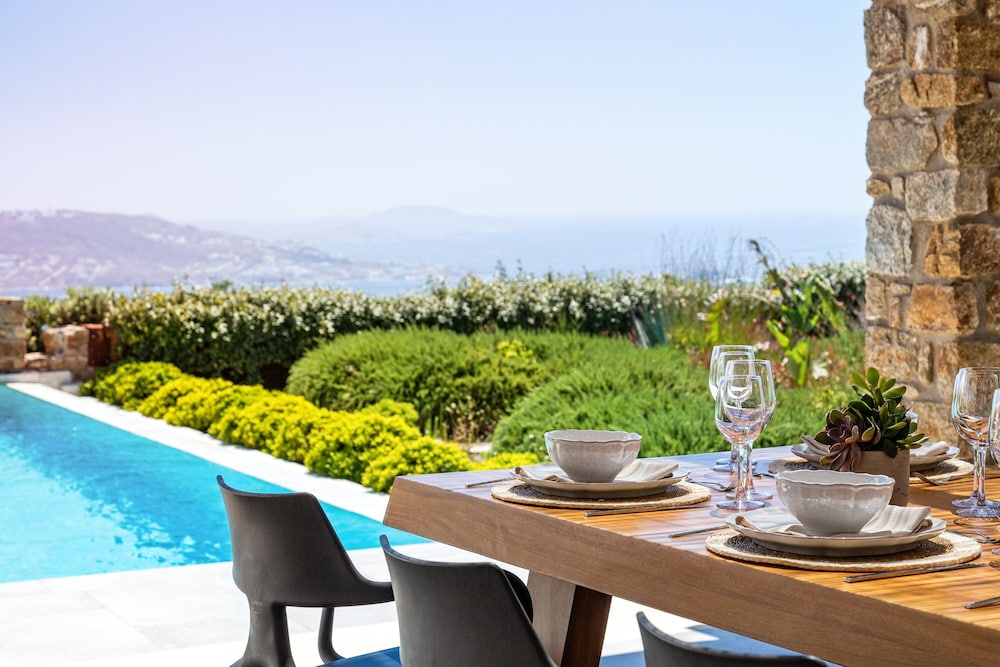 M Mykonos Villas 31/50