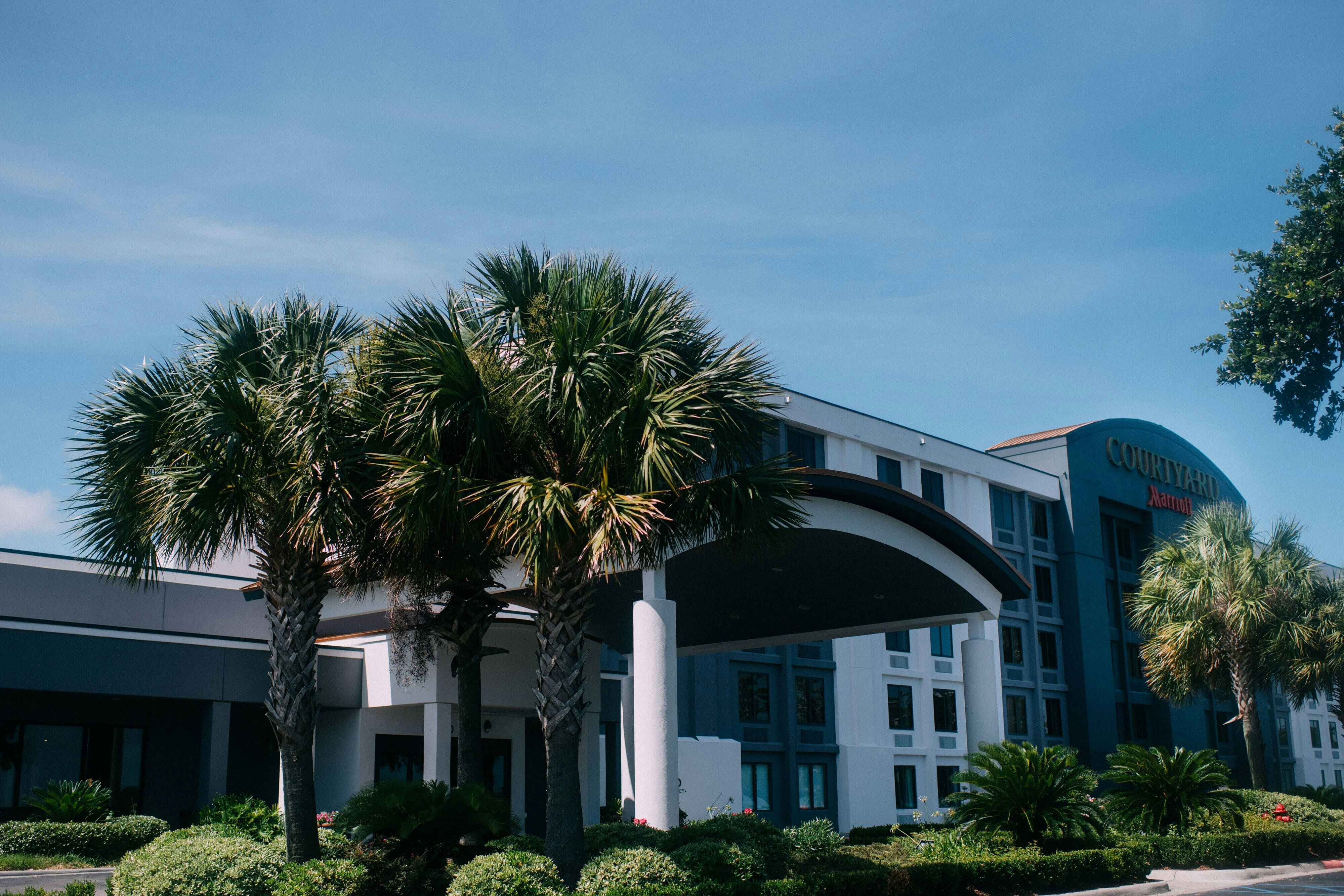 Courtyard By Marriott Gulfport Beachfront 2/45