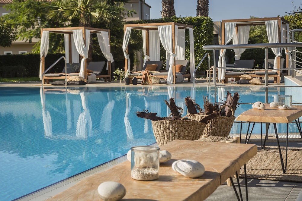 Avithos Resort 73/92