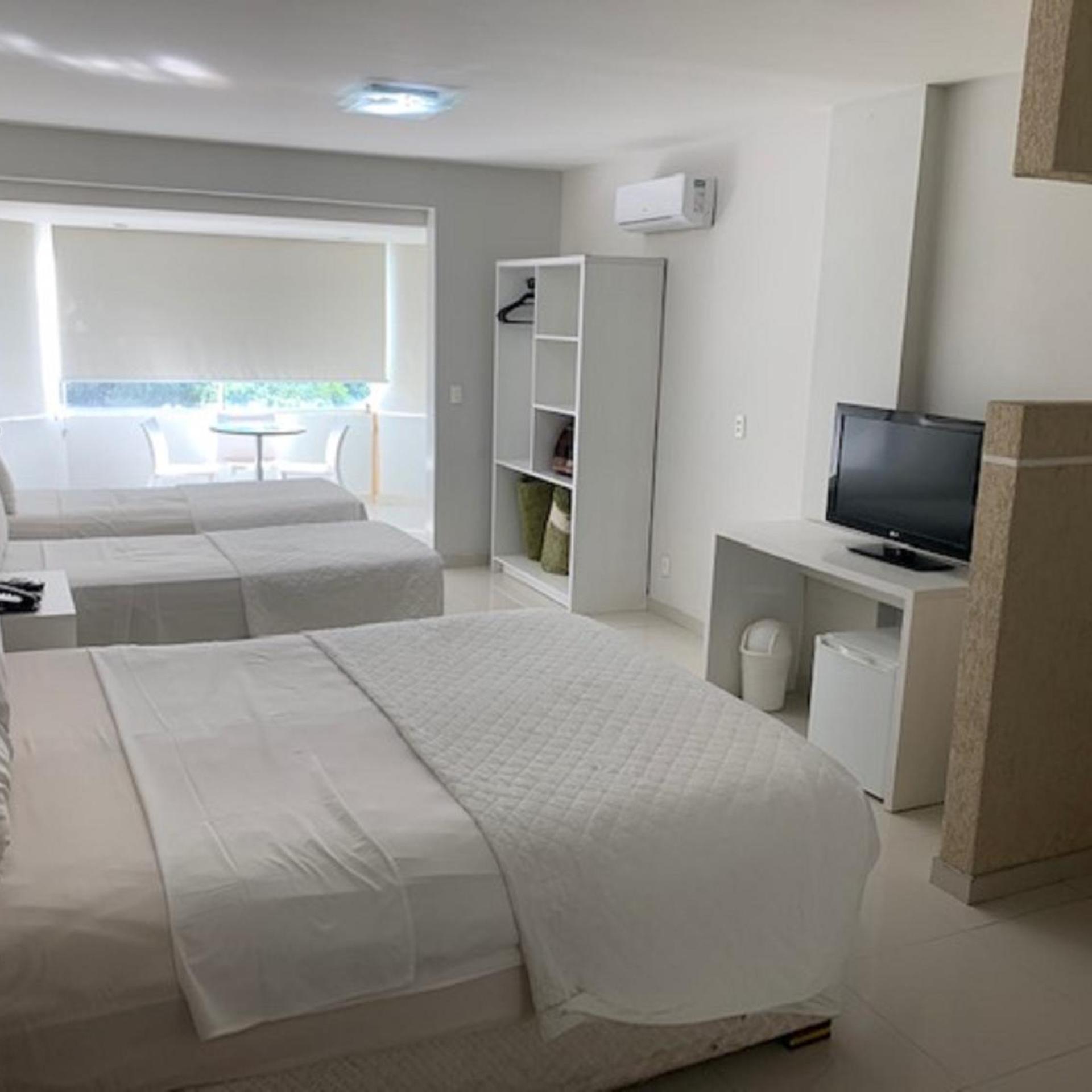 HOTEL EMIRATES 37/52