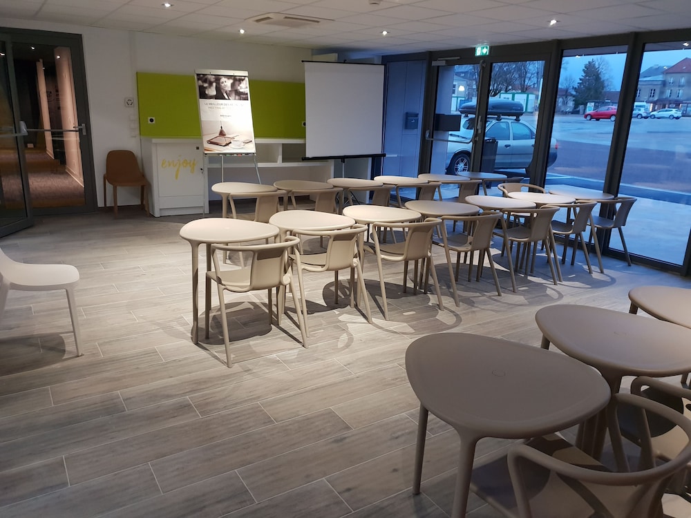 ibis budget Langres 41/52