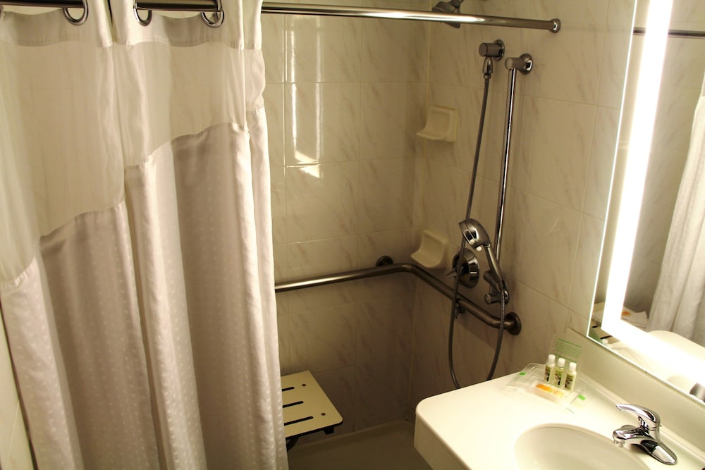 DoubleTree by Hilton Buena Park 13/57