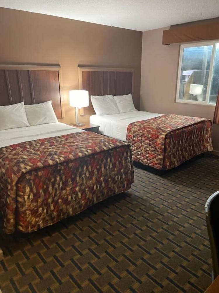 Dream Inn 6/37