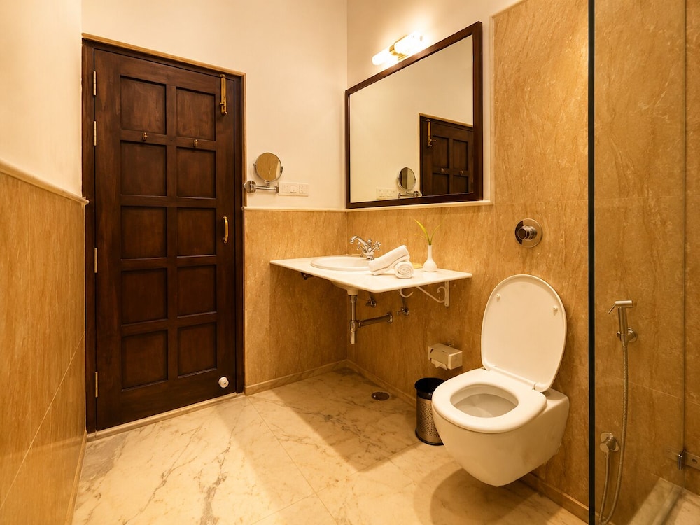 Hotel Amar Kothi 44/46