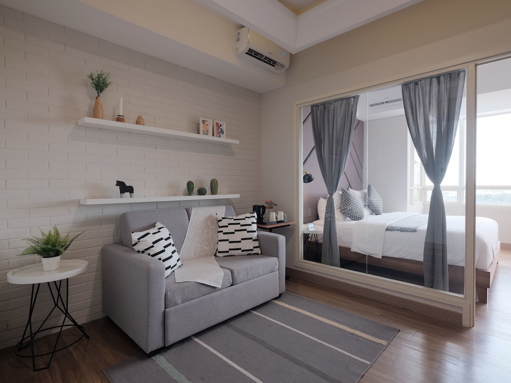 Fika Rooms 22/35