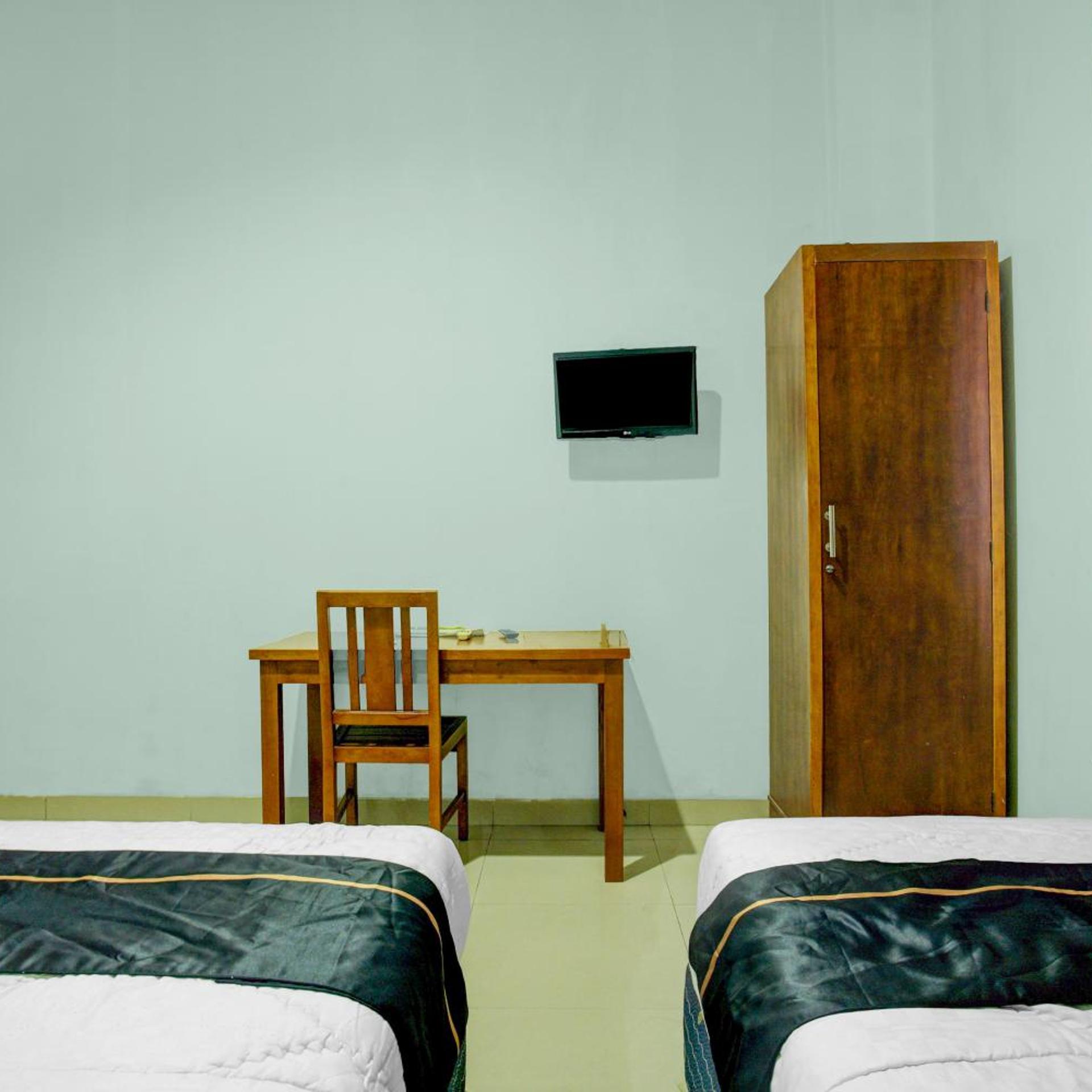 Hotel O near Palembang Square Mall formerly Wisma Faeyza Syakira Syariah 32/54