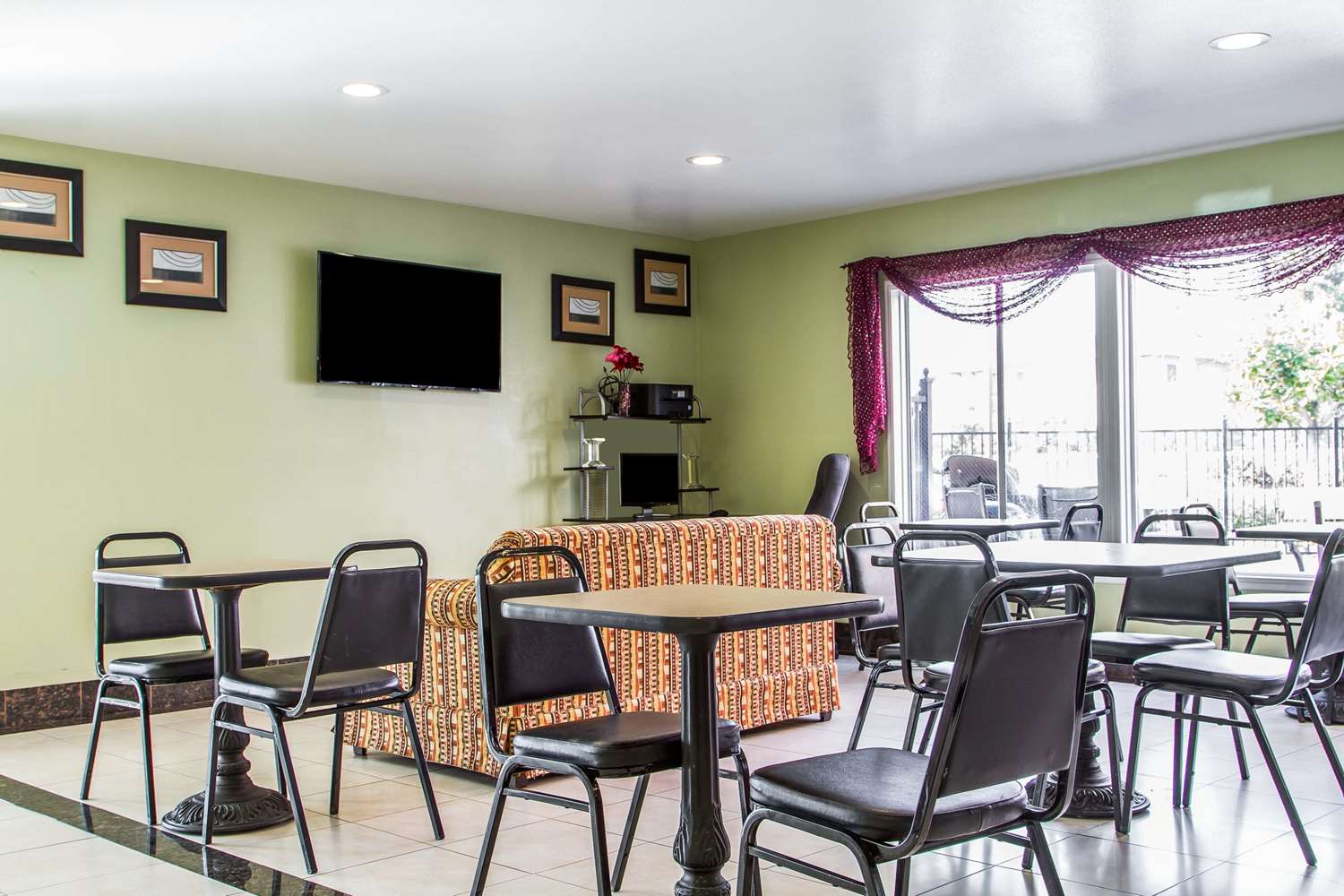 Suites Hayward - Oakland South 37/41