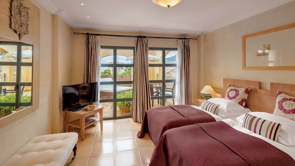 THE CAMP DE MAR Hotel & Resort 7/50