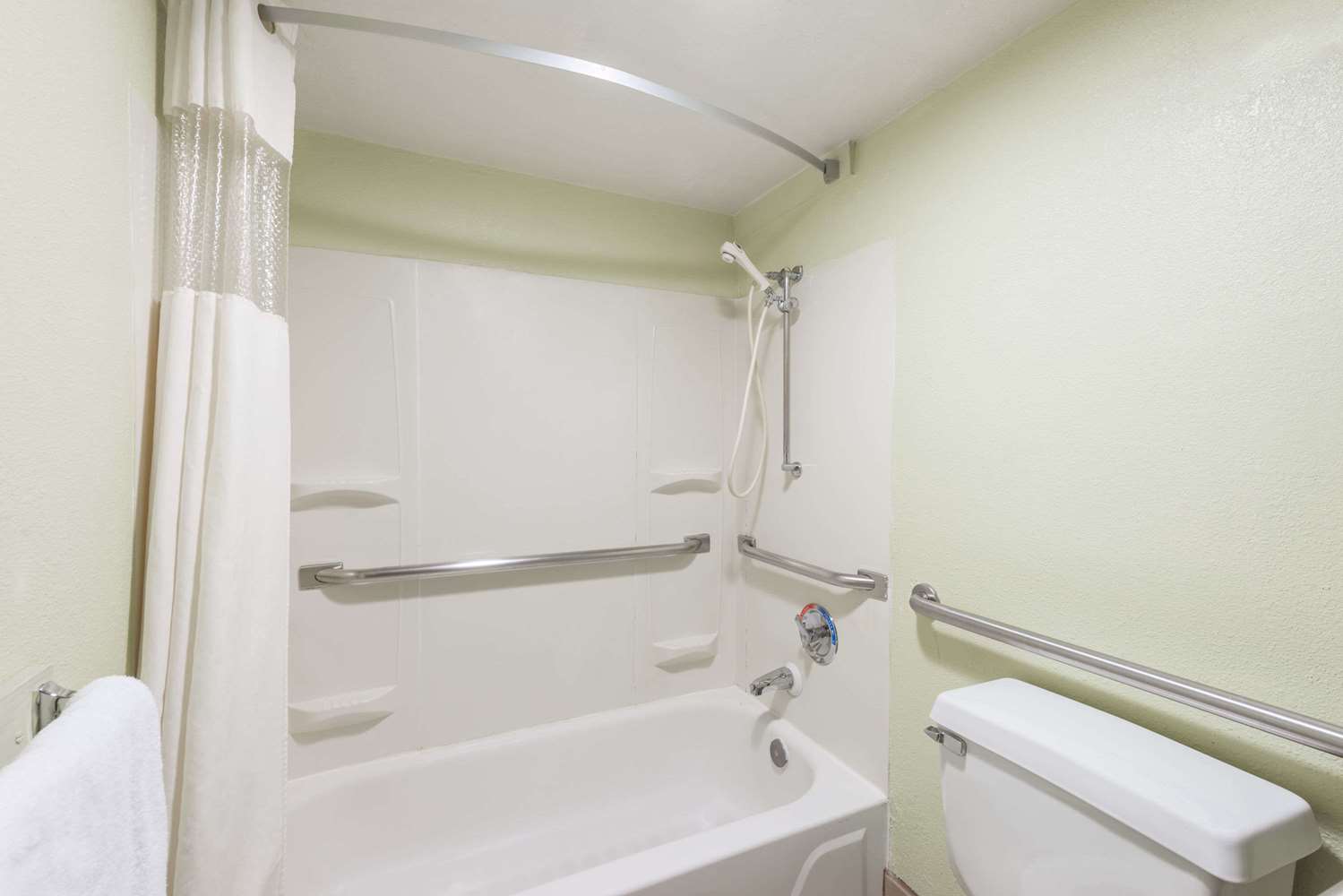 Economy Suites Springfield - I-44 41/43