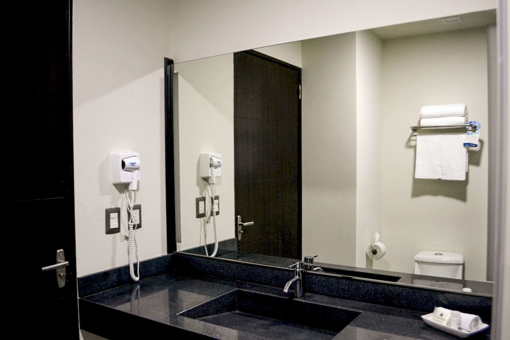 Comfort Inn Irapuato, GUA 43/43