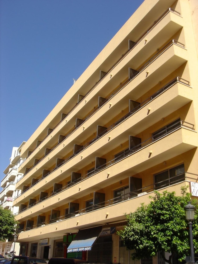 El Faro Inn Apartments 5/56