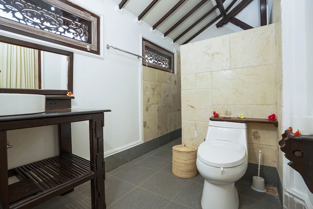 Martas Hotel Gili Trawangan 41/43