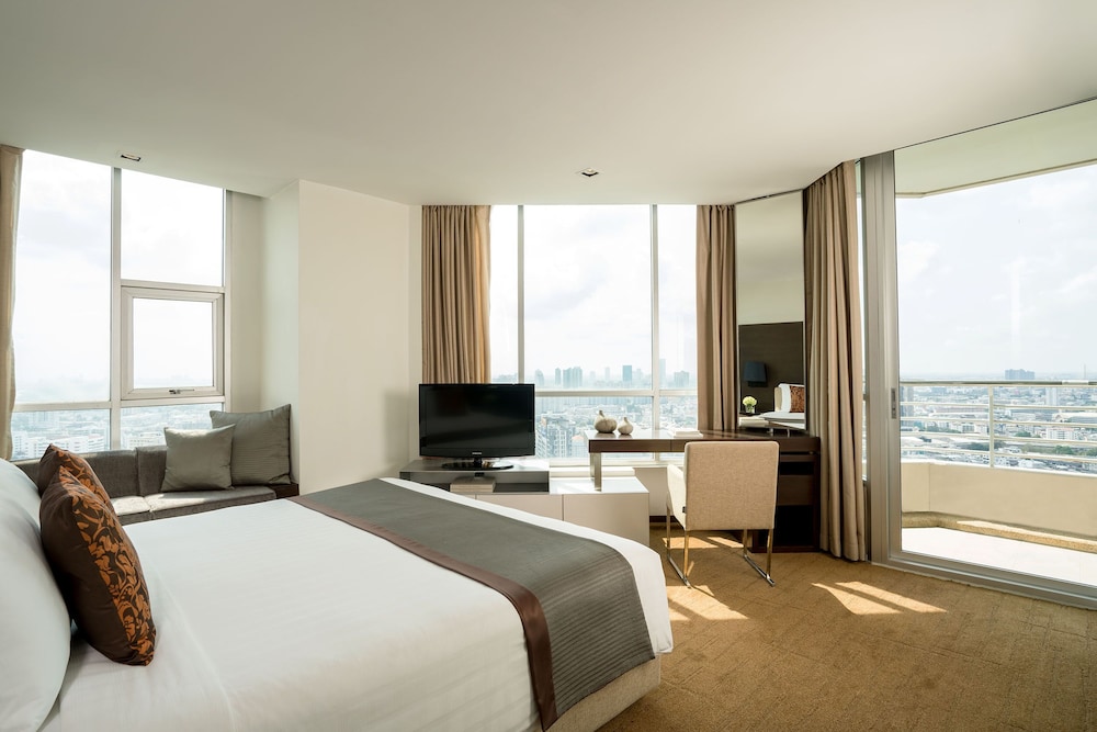 JC Kevin Sathorn Bangkok Hotel (ex. Anantara Sathorn Bangkok Hotel) 8/64