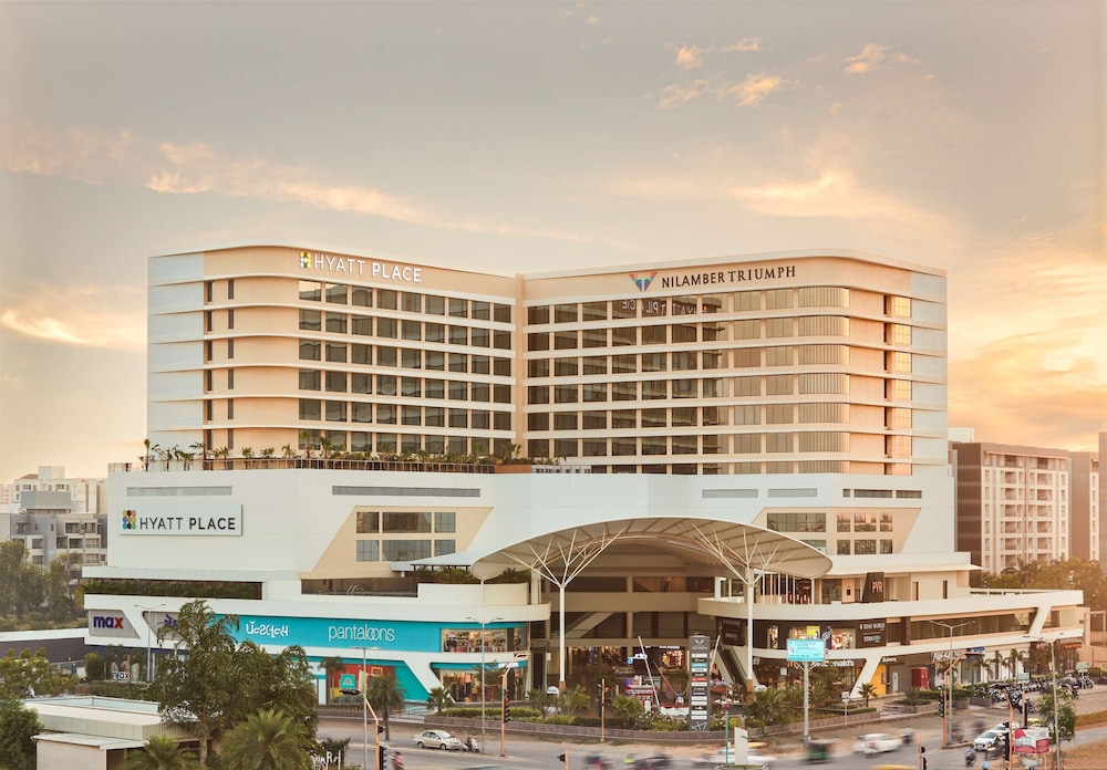Hyatt Place Vadodara 2/41