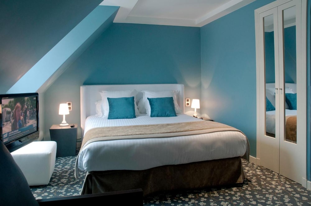 GRAND HOTEL MALHER 9/48