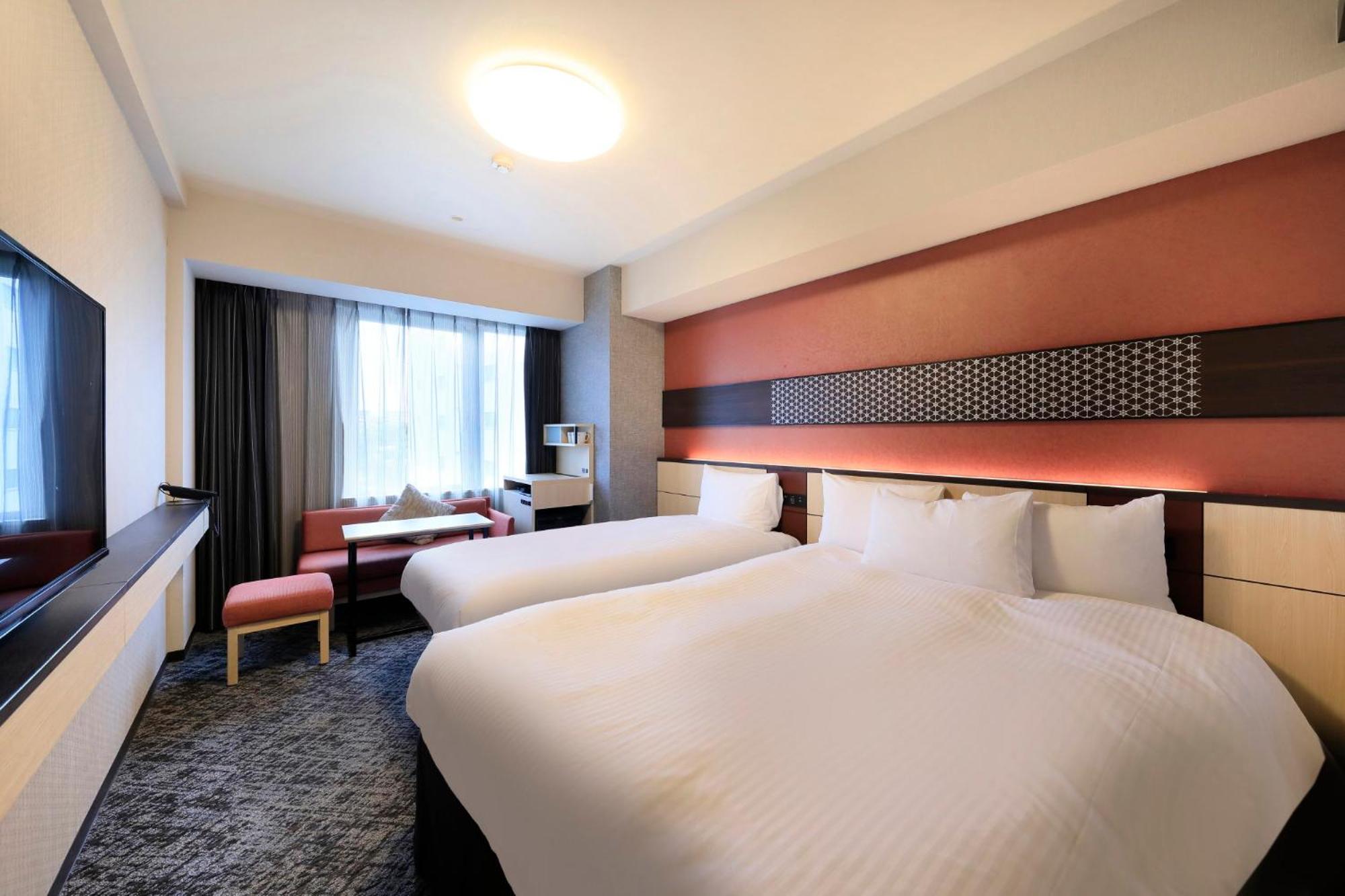 Superior, 1 Queen and 1 Single Bed, with Extra Bed
