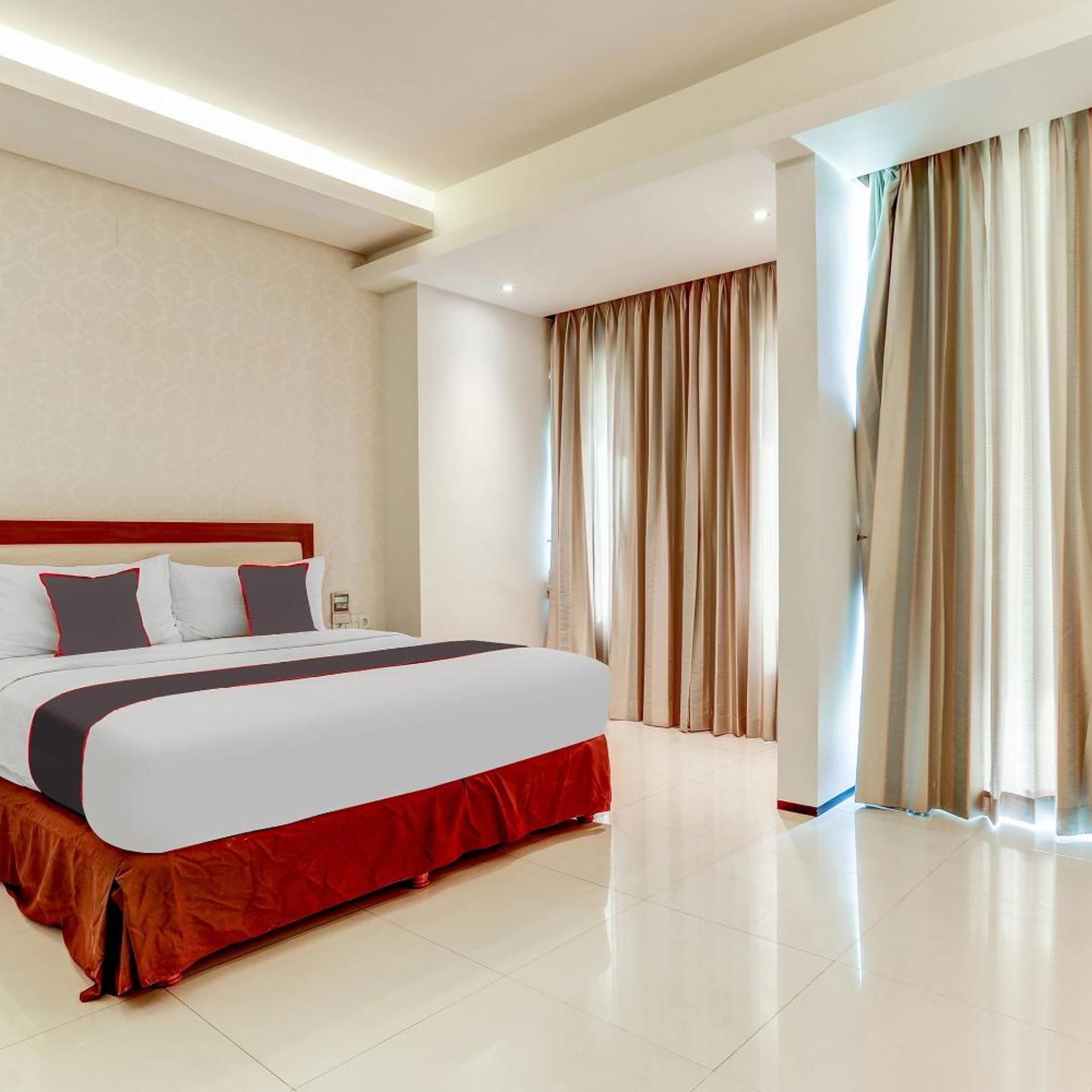 DELUXE, SUITE