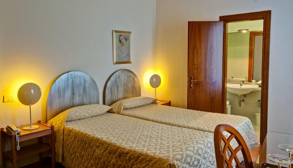 غرفة قياسية بسرير مزدوج، Palazzo Ognissanti 4/5