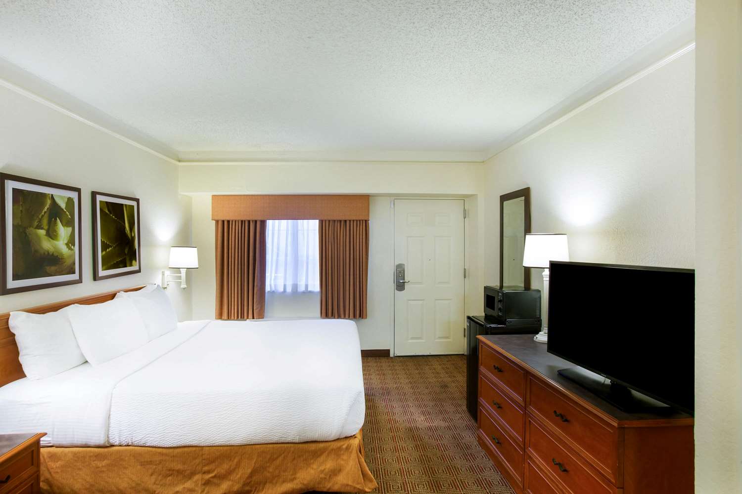 La Quinta Inn by Wyndham Austin Capitol / Downtown 10/43