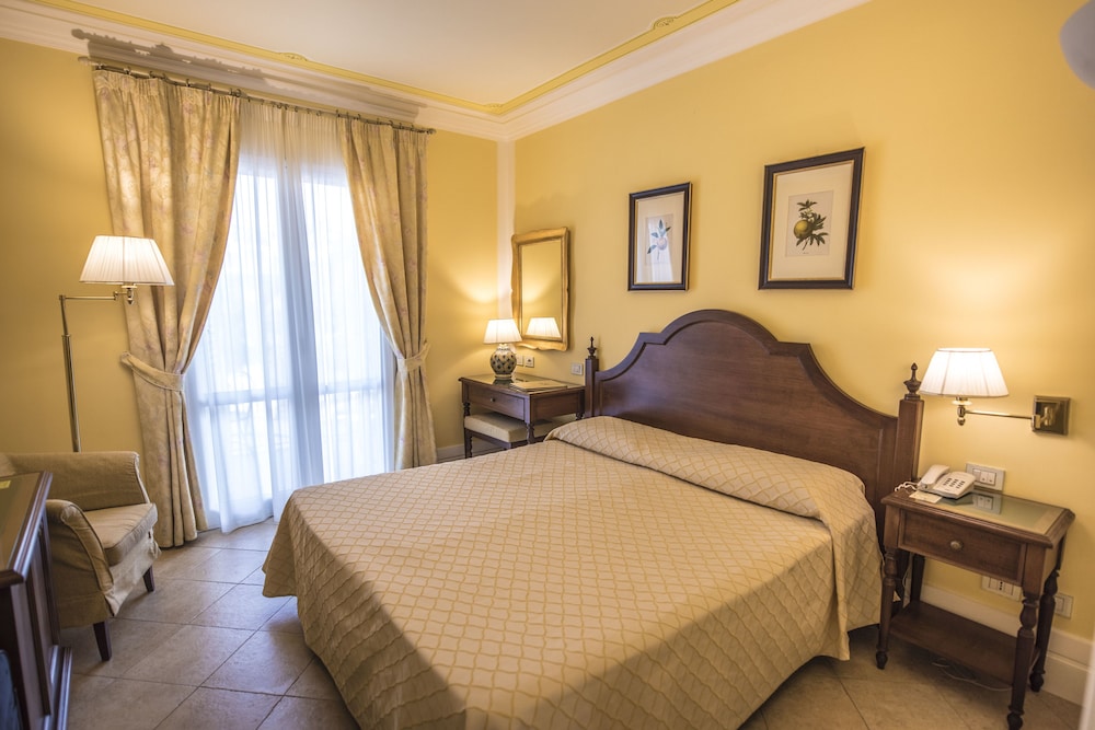 Hotel Villa Daphne 24/53