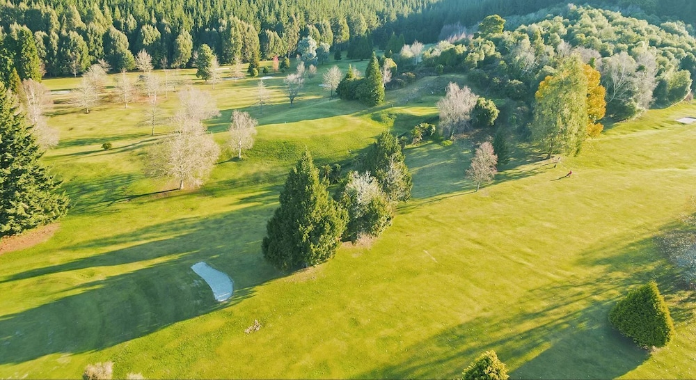 Wairakei Resort Taupo 60/64