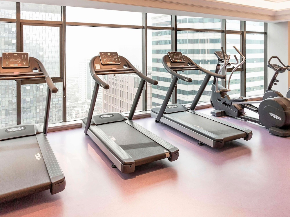 Mercure Chengdu Chunxi 39/65
