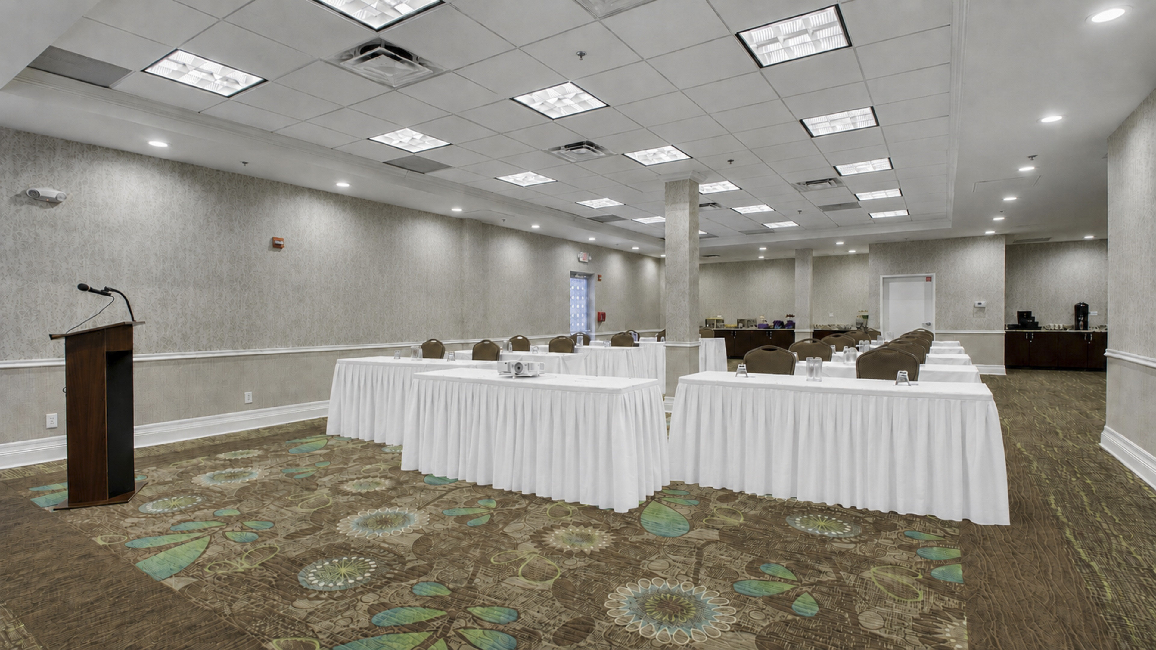 Holiday Inn Resort Orlando Lake Buena Vista An Ihg Hotel 8/50