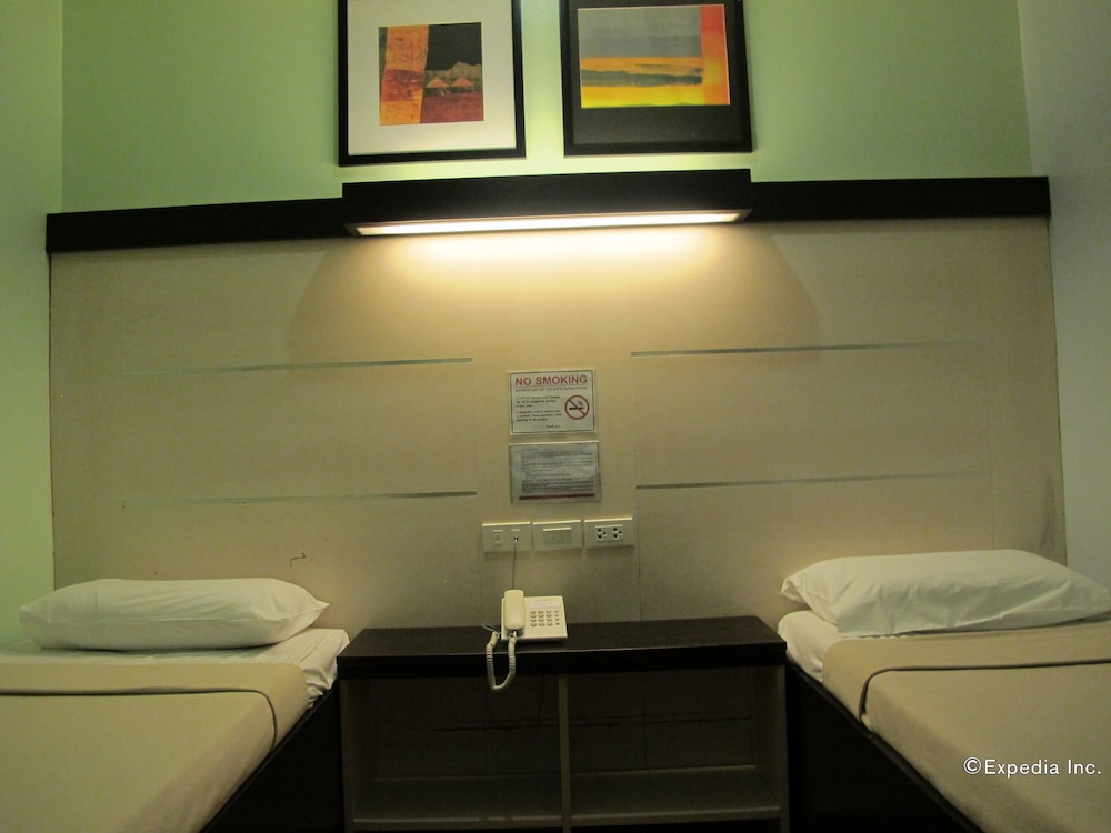 Sugbutel Family Hotel 49/50