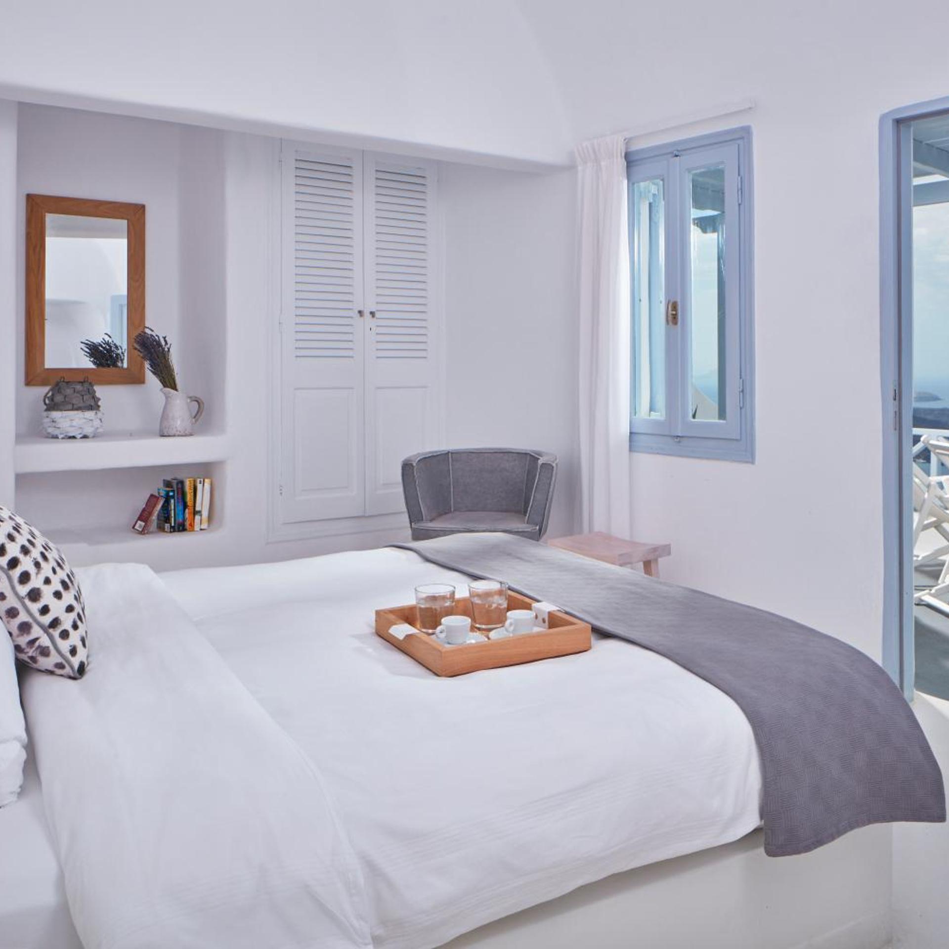 Room at Cliff Side Suites Hotel, SANTORINI