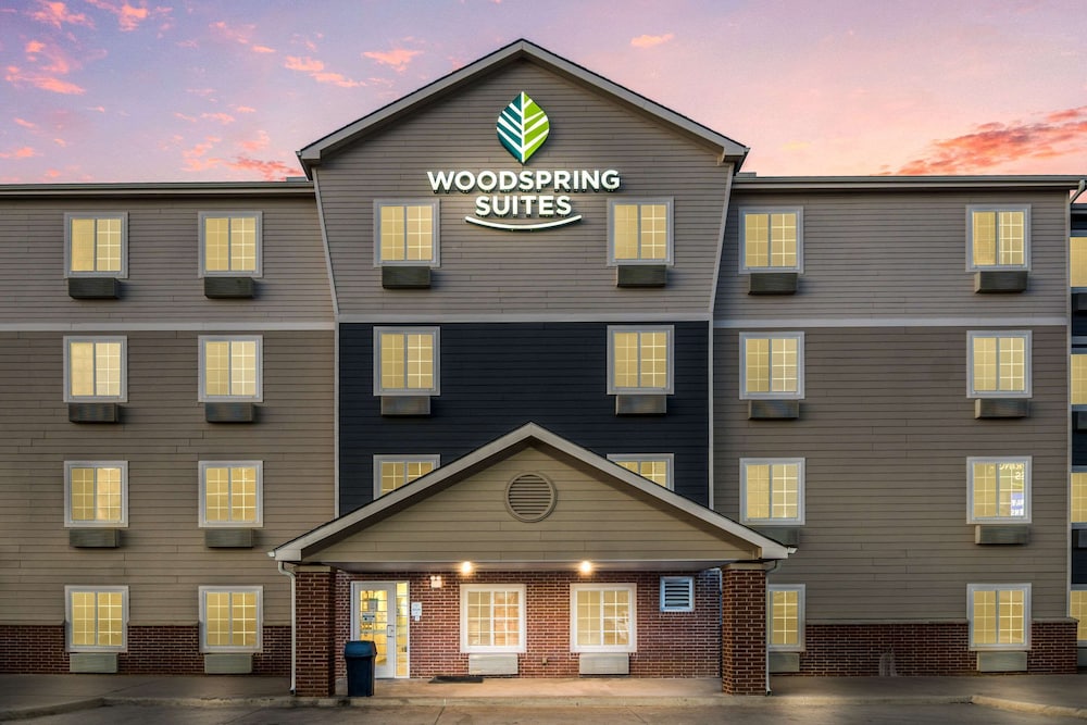 WoodSpring Suites Denton 1/35