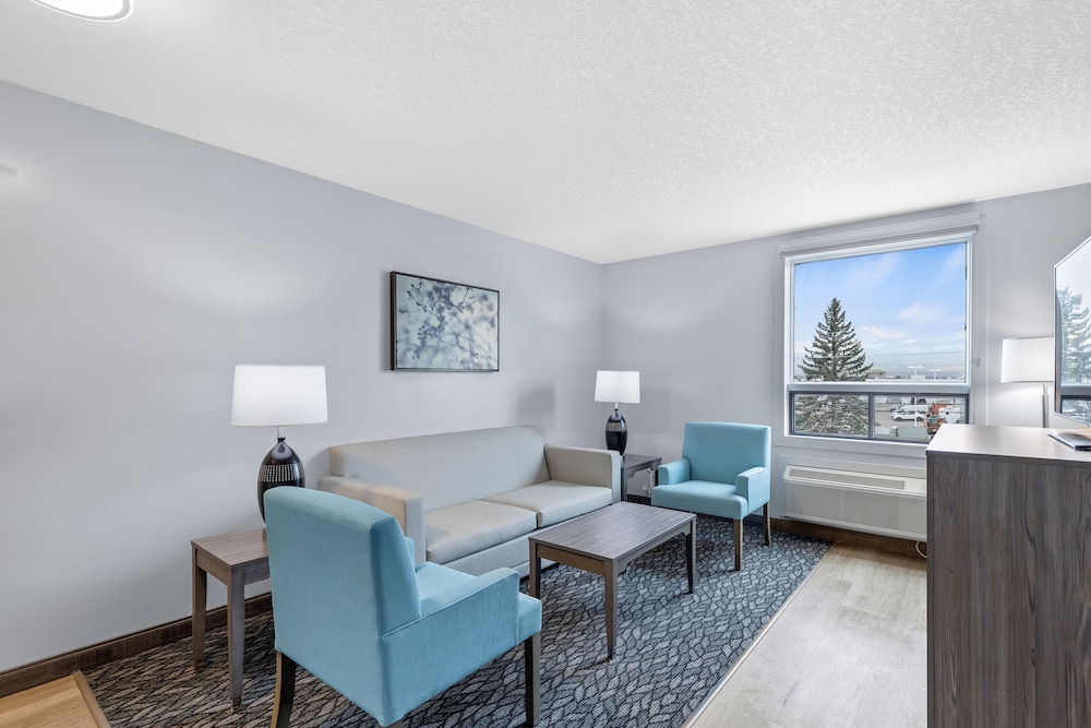 Emerald Hotel and Suites Calgary Airport 24/33