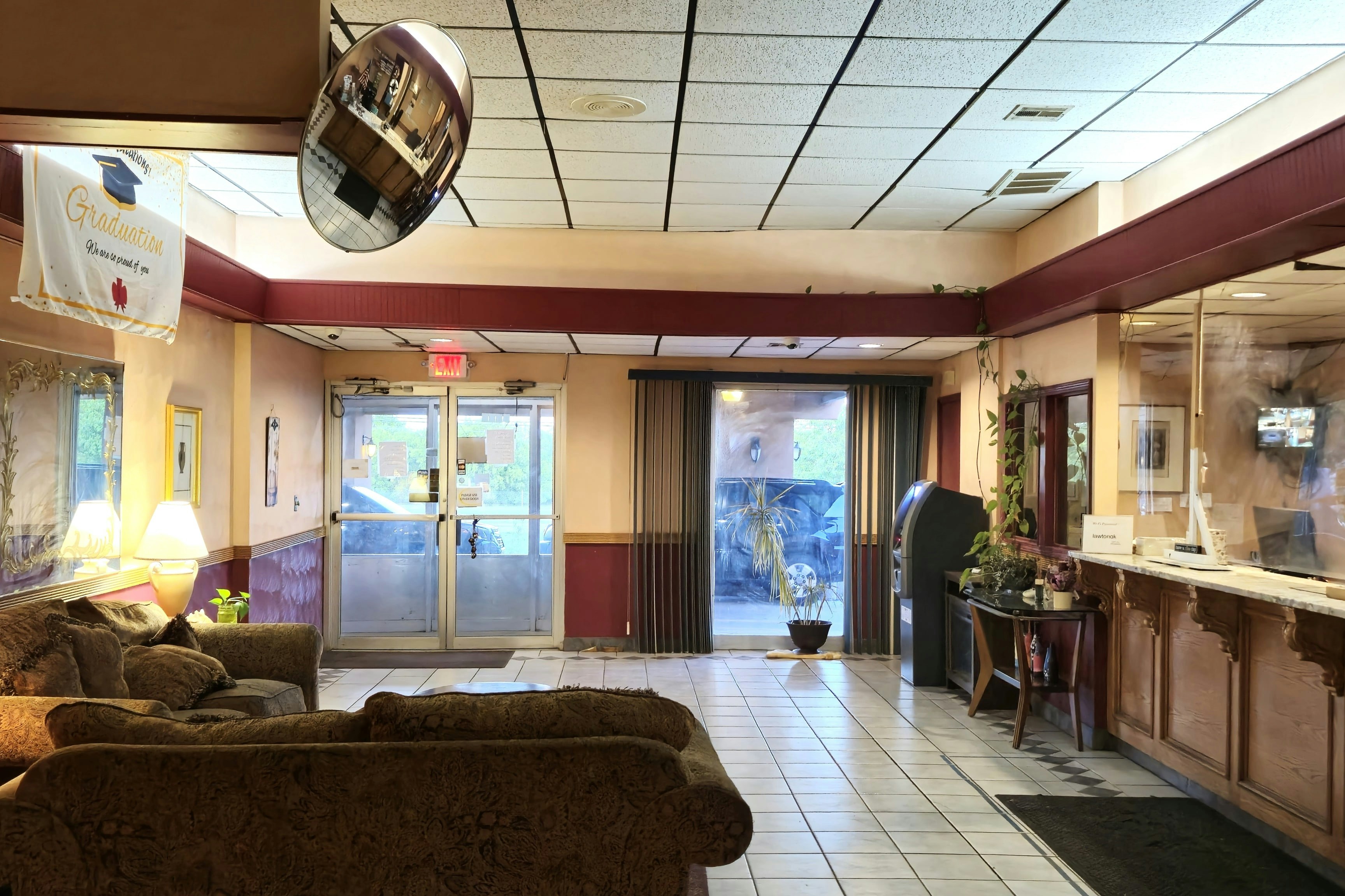 Castle Inn & Suites by OYO Lawton 8/20