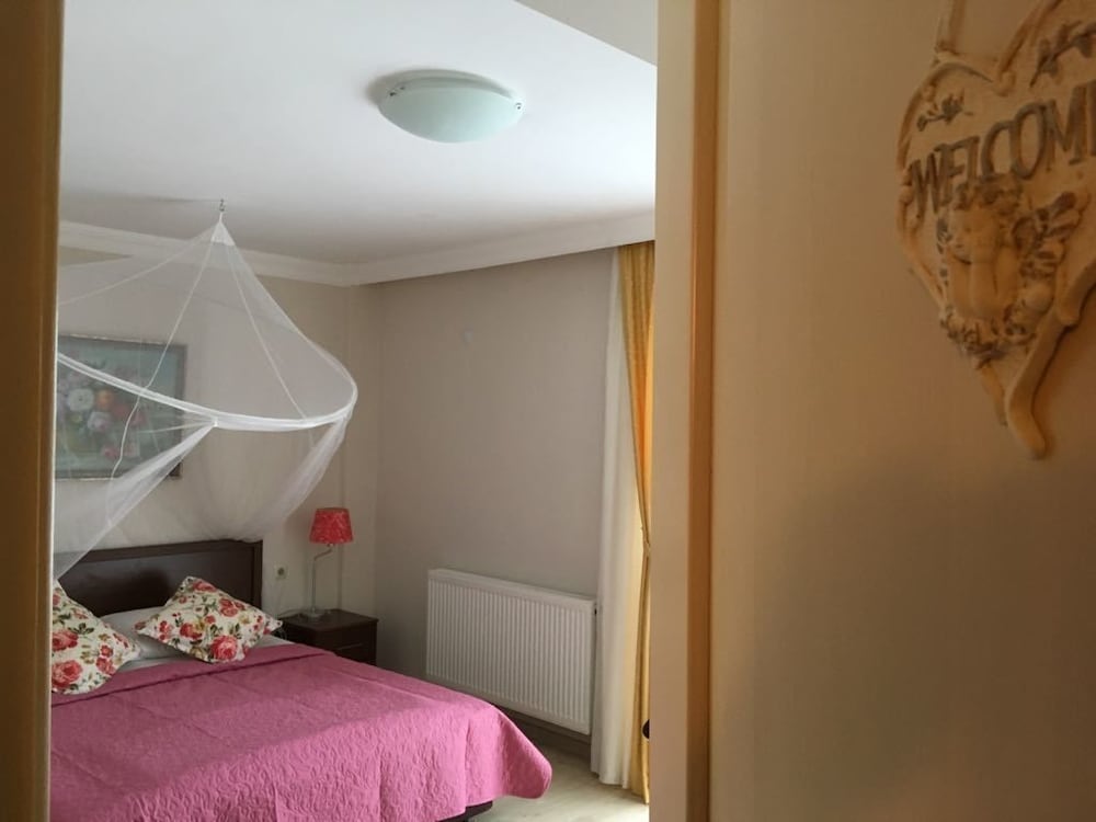 Melaike Otel 38/72