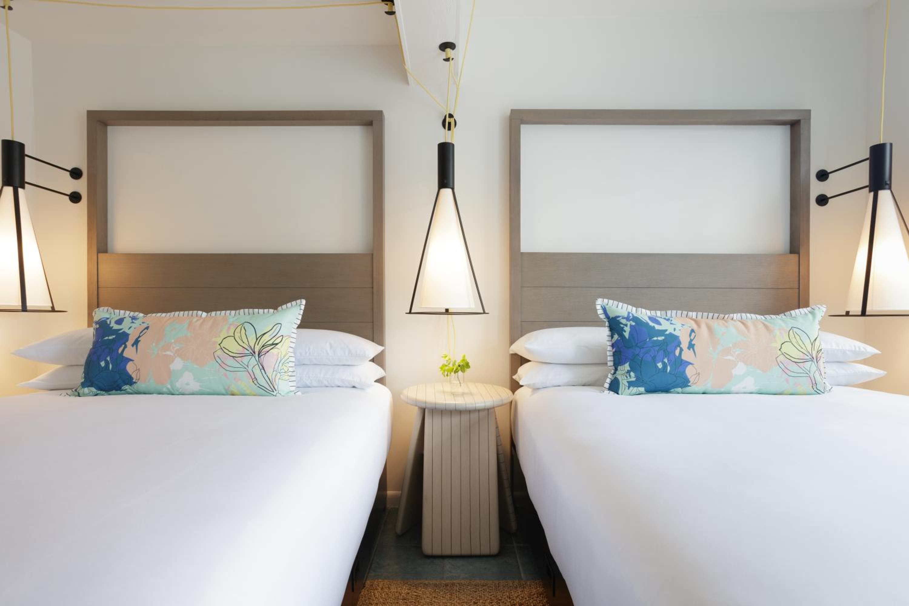 room, 2 queen beds