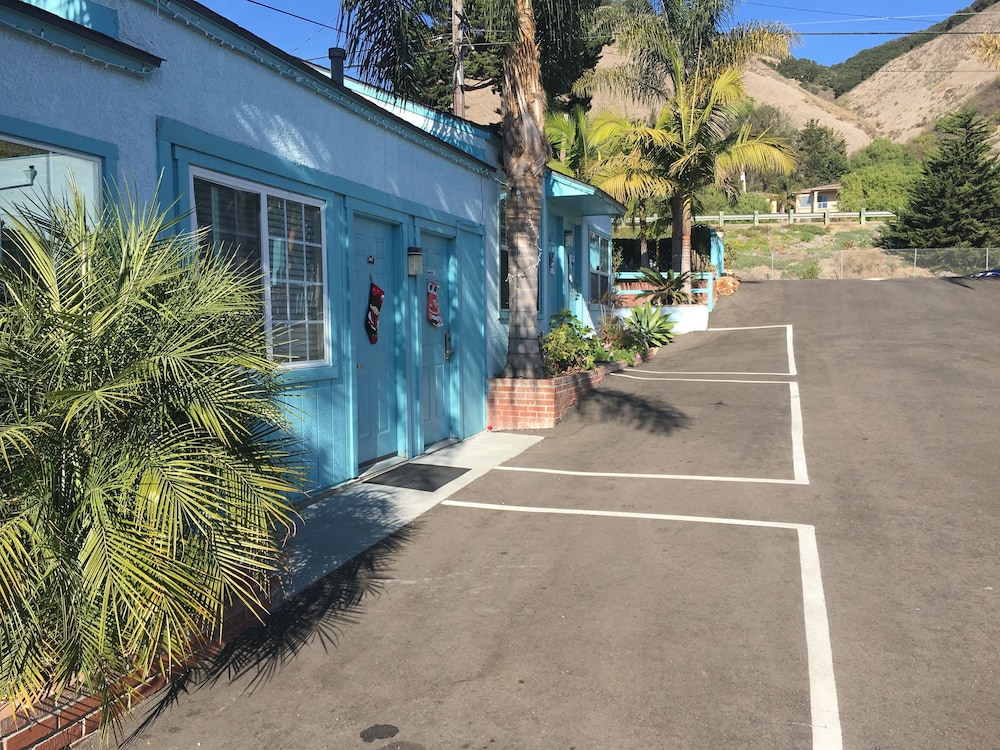 The Palomar Inn 49/61