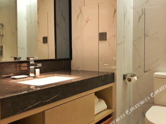 Shatou Hairun Hotel 22/24