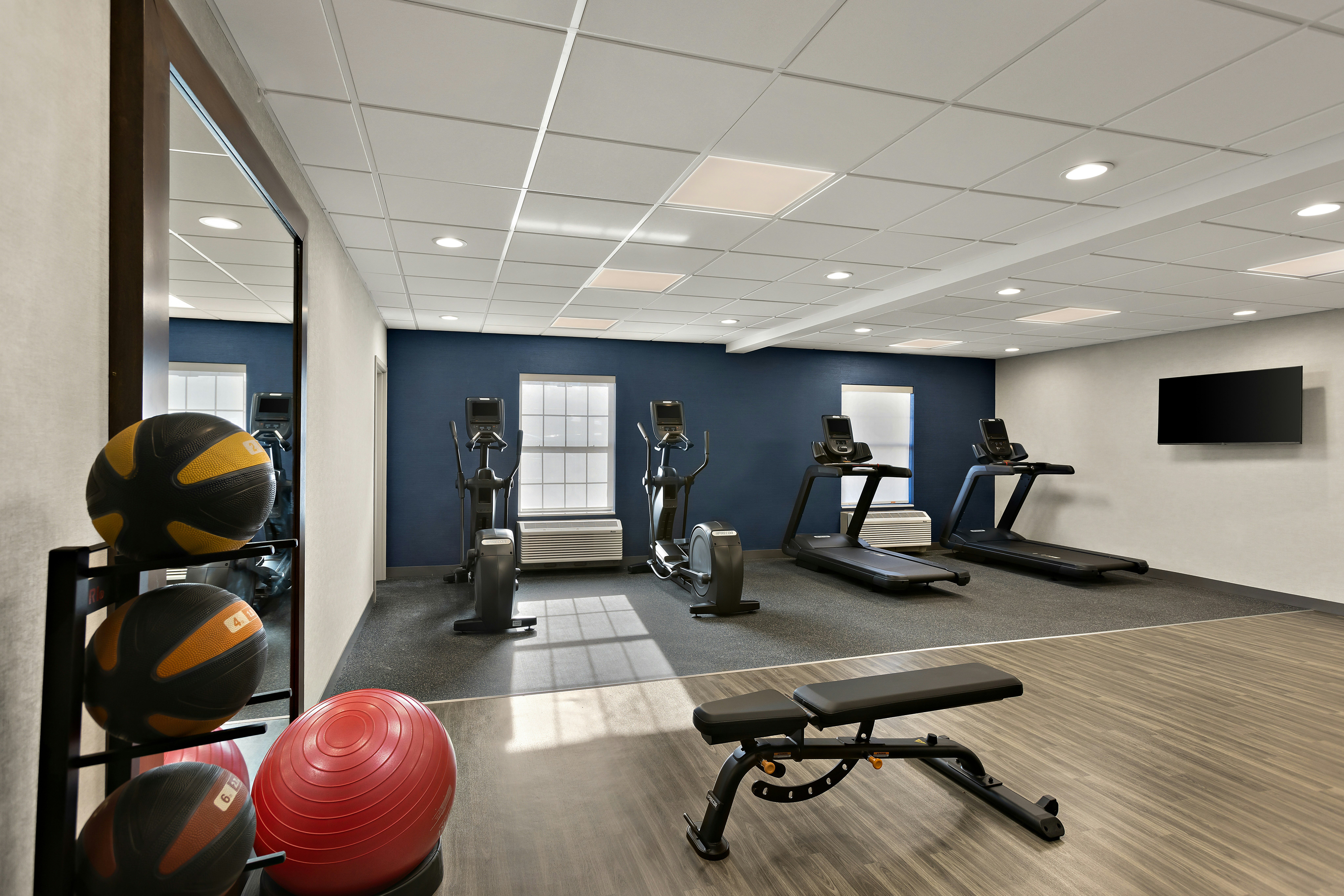 Hampton Inn & Suites by Hilton Petoskey 47/75