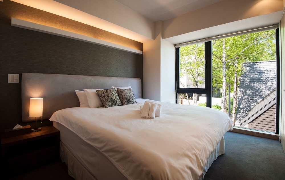 2 BEDROOMS, PREMIUM, 2 DOUBLE OR 4 SINGLE BEDS