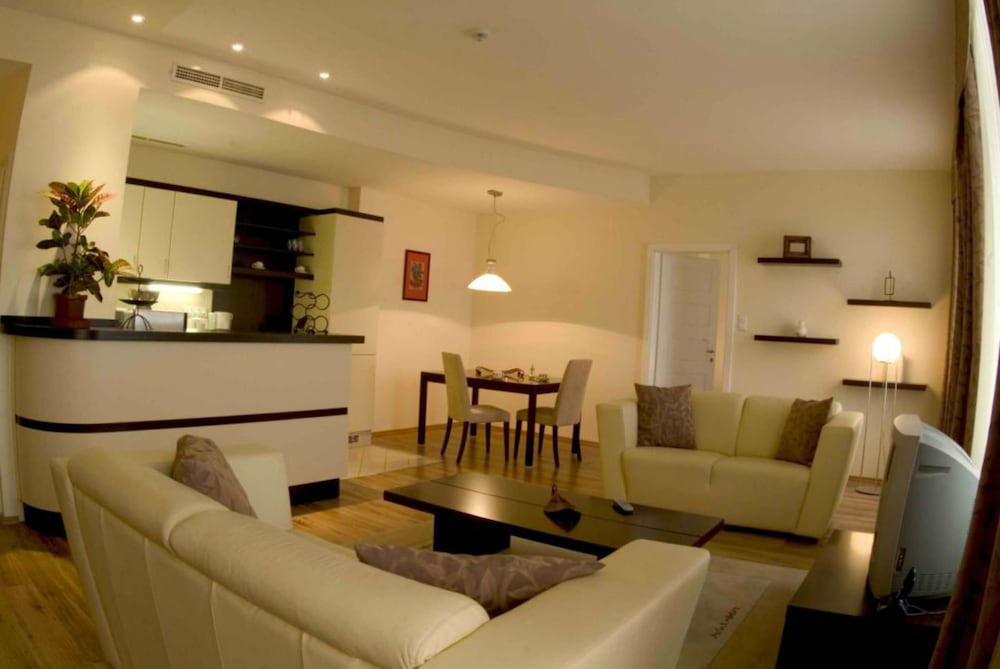 Mamaison Residence Izabella Budapest 29/49