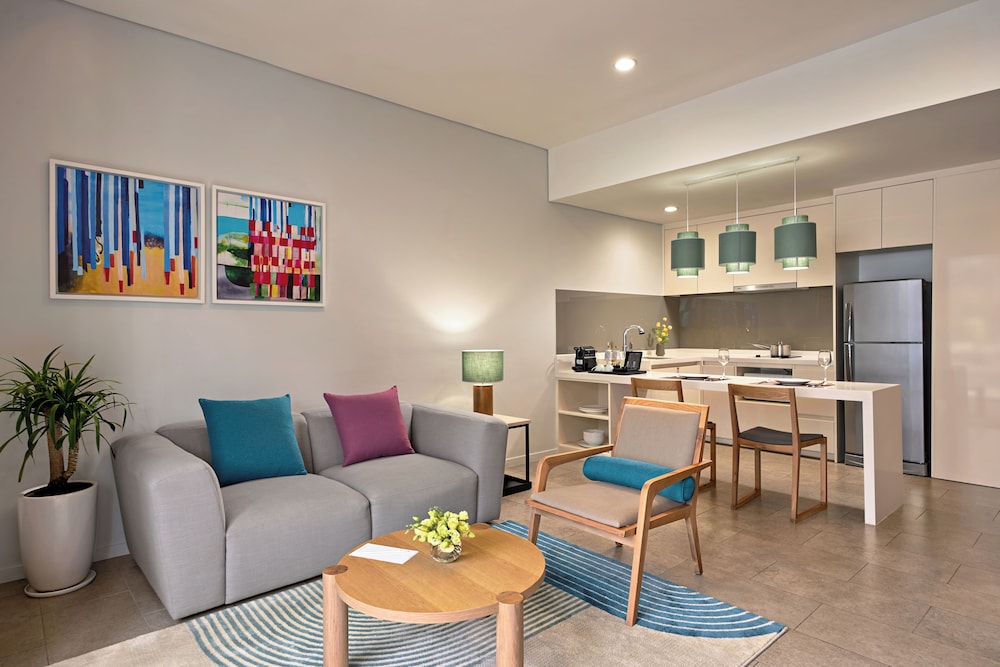 Novotel Living Saigon South 40/62