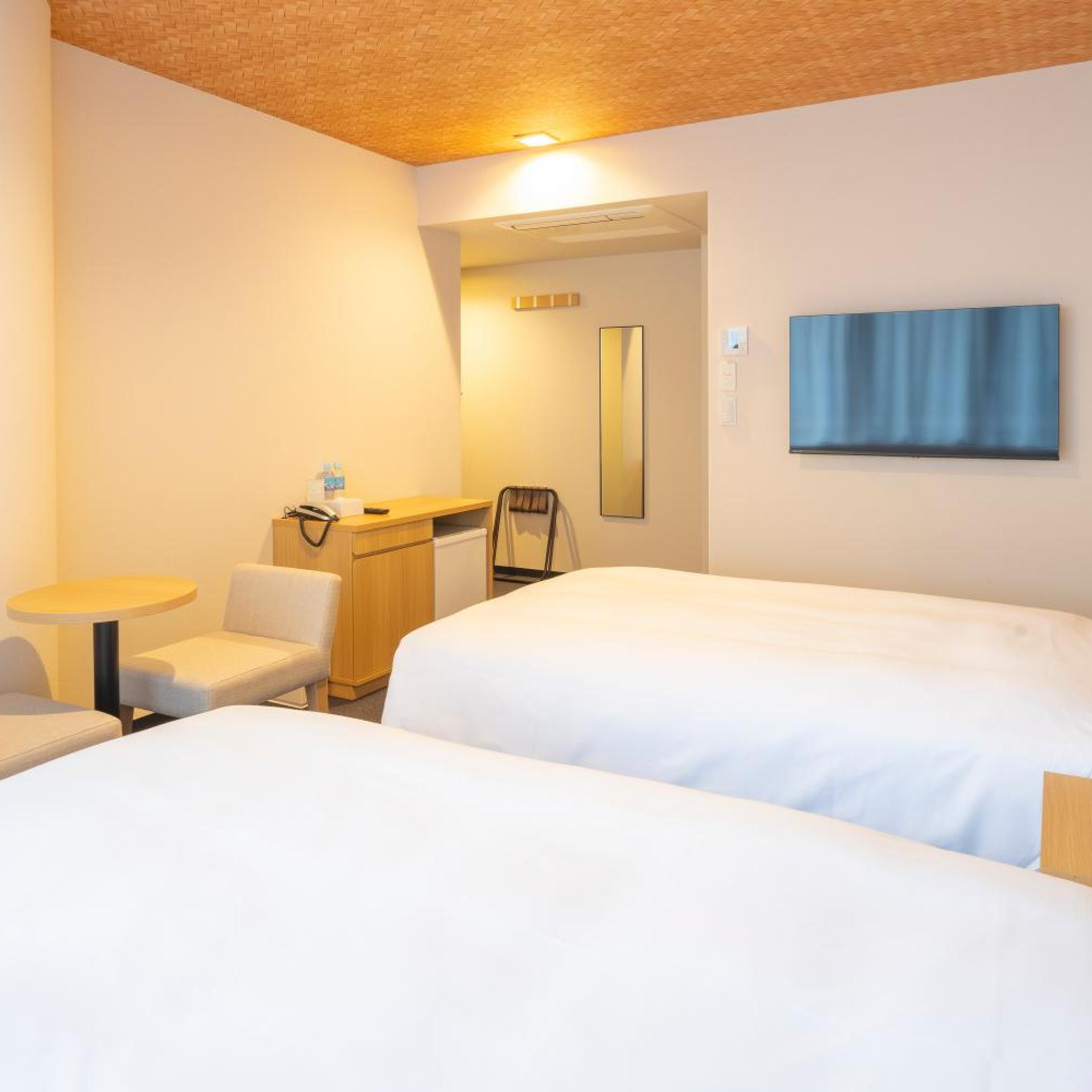 Moderate, Single Bed