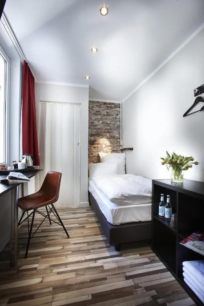 HOTEL LIEGEPLATZ 13 KIEL BY PREMIERE CLASSE 4/22