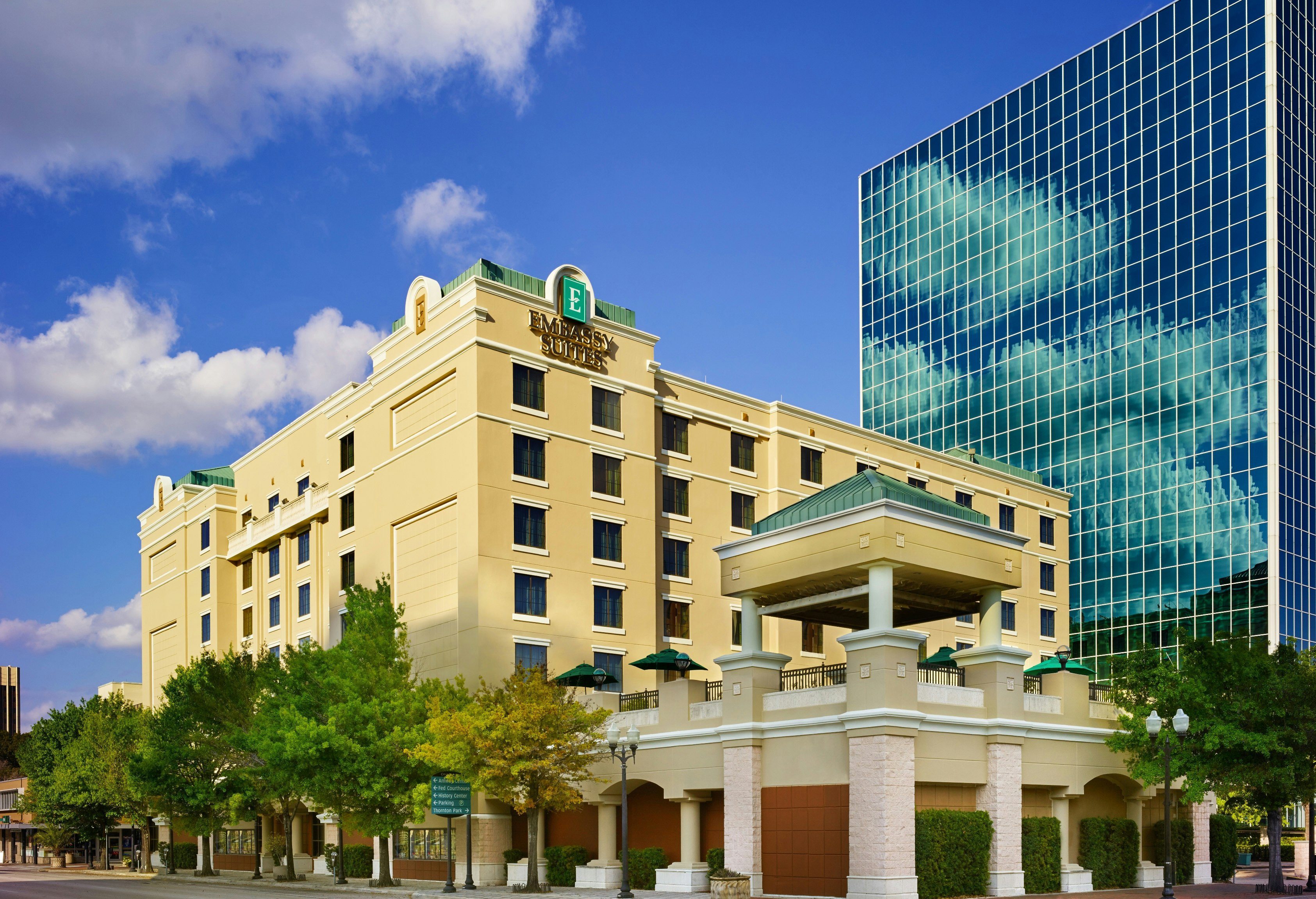 Embassy Suites By Hilton Orlando-Downtown photo3