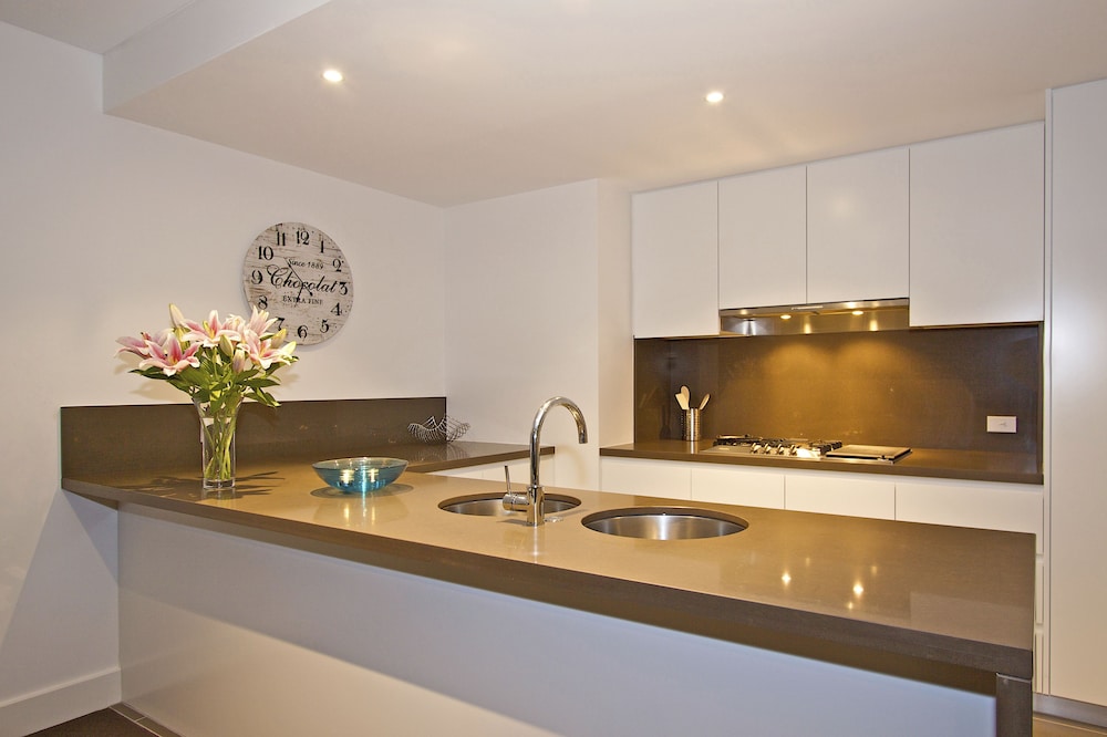 Kirra Surf Apartments 8/75